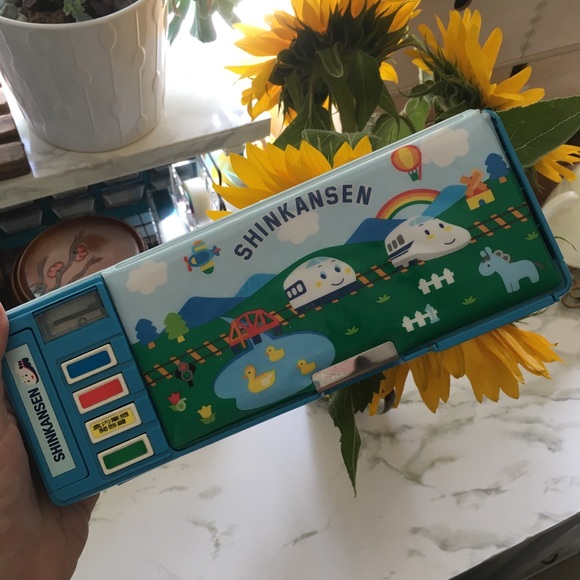 Sanrio Shinkansen! Bullet train pencil case. - Picture 3 of 12